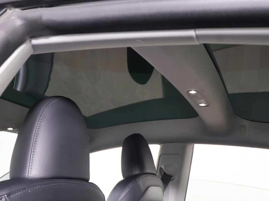 Used 2023 Tesla Model 3 Standard Range RWD image 17
