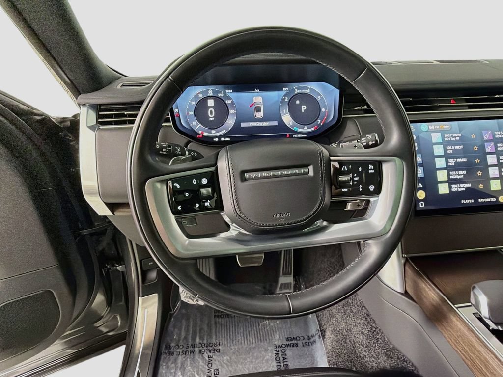 Certified 2025 Land Rover Range Rover SE AWD/4WD image 11