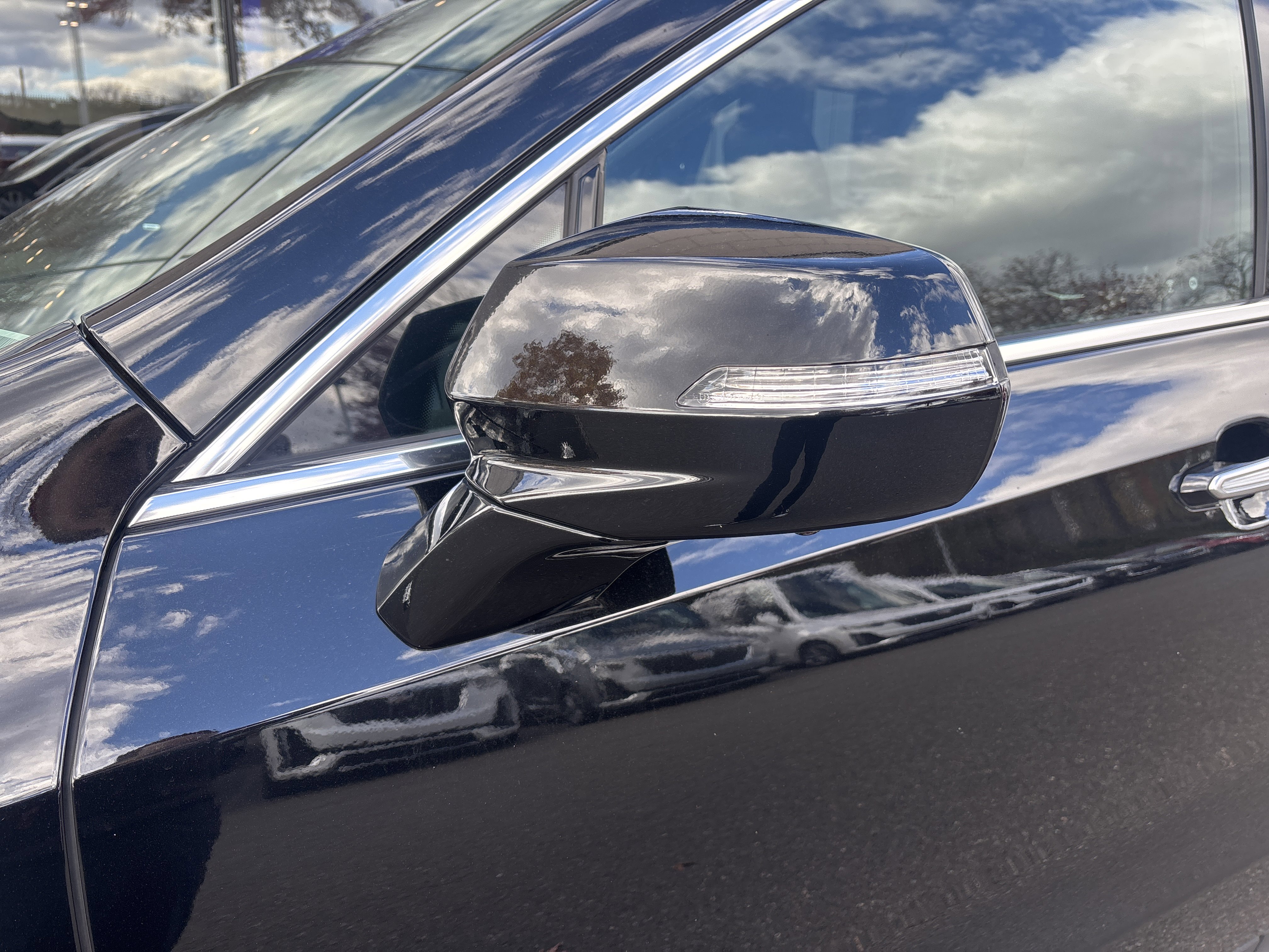 Used 2022 Cadillac XT4 Premium Luxury w/ Technology Package image 18