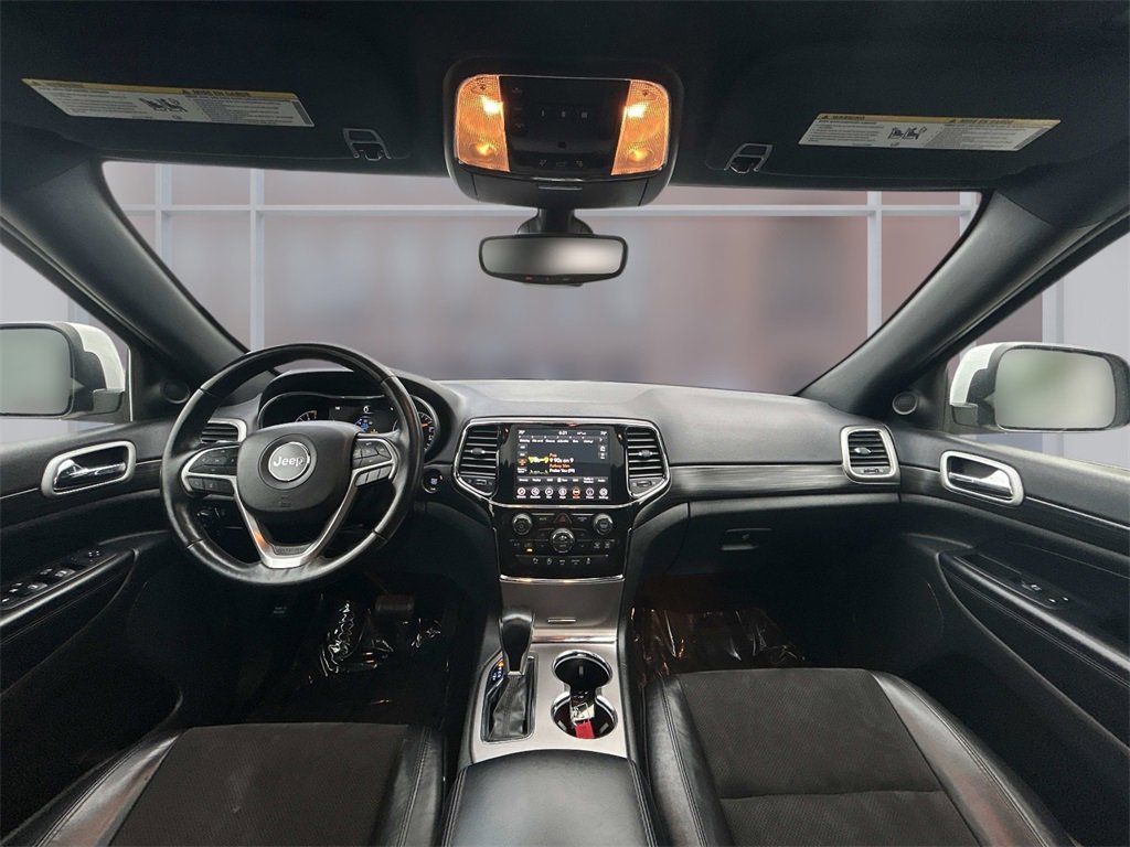 Used 2022 Jeep Grand Cherokee Laredo X image 14