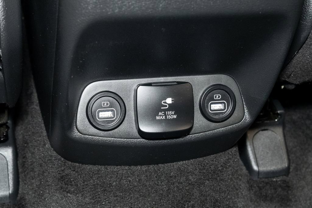 Used 2021 Hyundai Santa Fe Limited AWD/4WD image 30