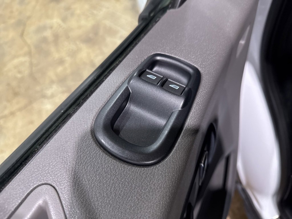 Used 2024 Ford Transit 350 XLT image 12