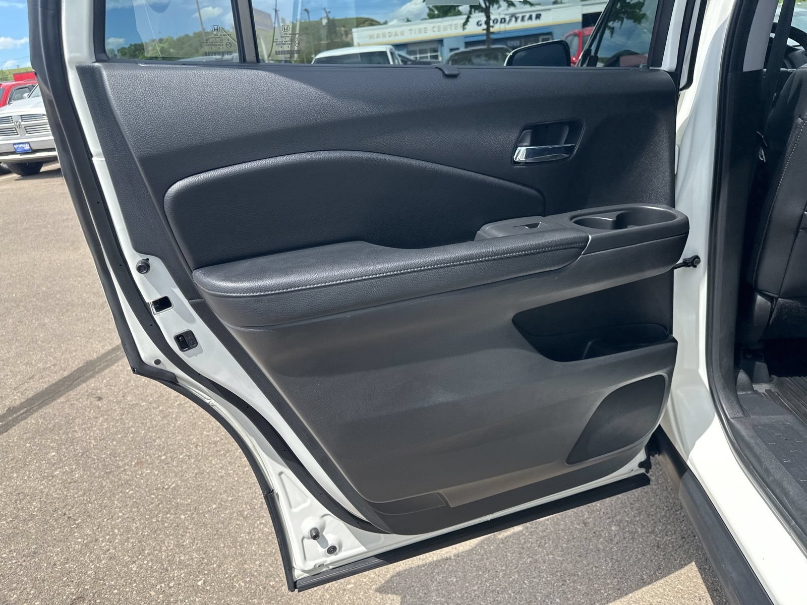 Used 2018 Honda Pilot Touring image 27