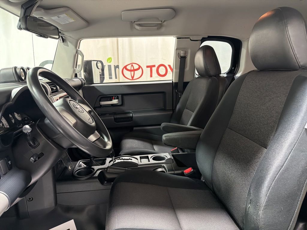 Used 2010 Toyota FJ Cruiser 4WD image 22