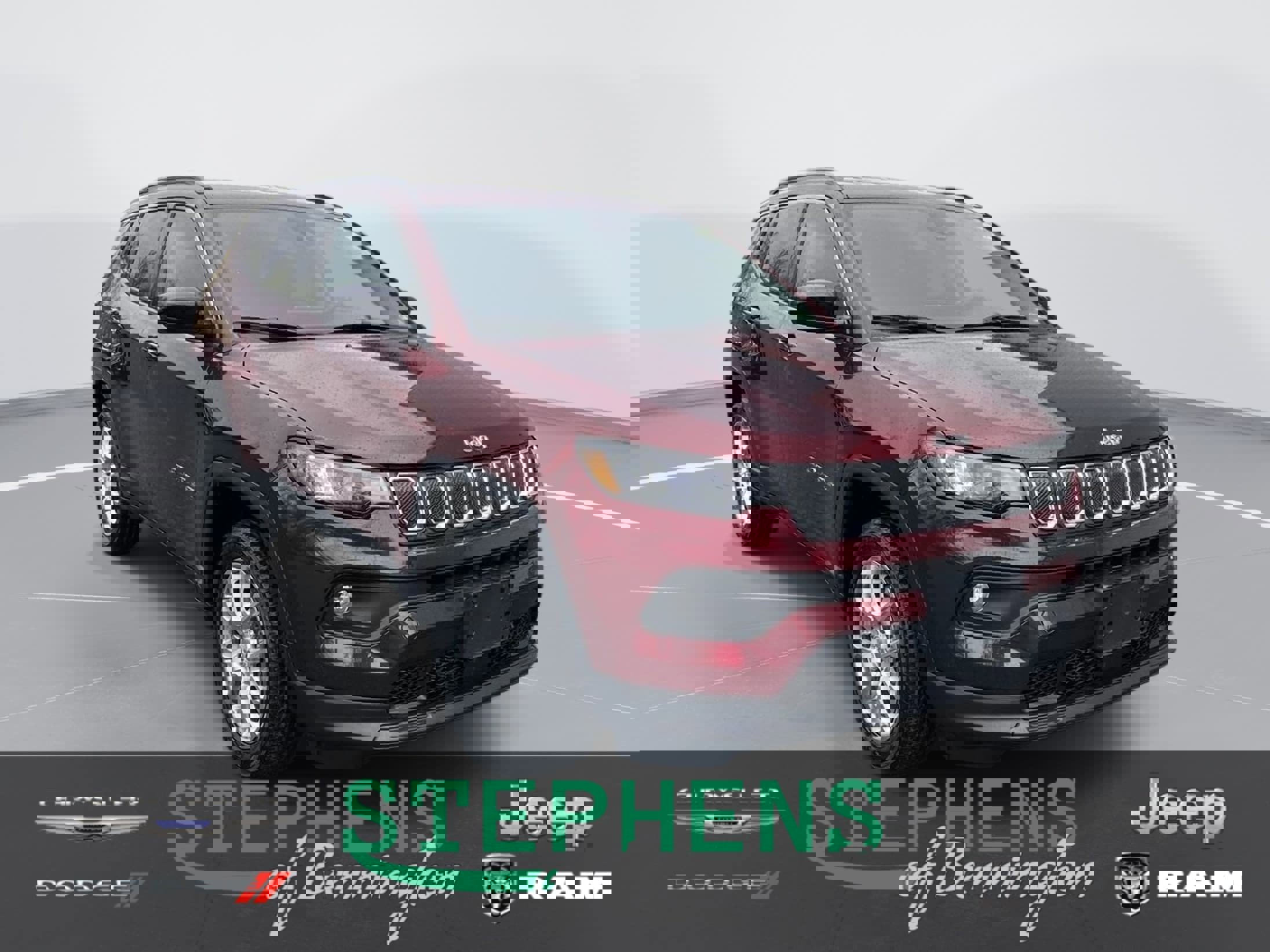 Used 2022 Jeep Compass Latitude image 1