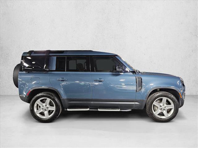 Used 2020 Land Rover Defender 110 HSE image 4