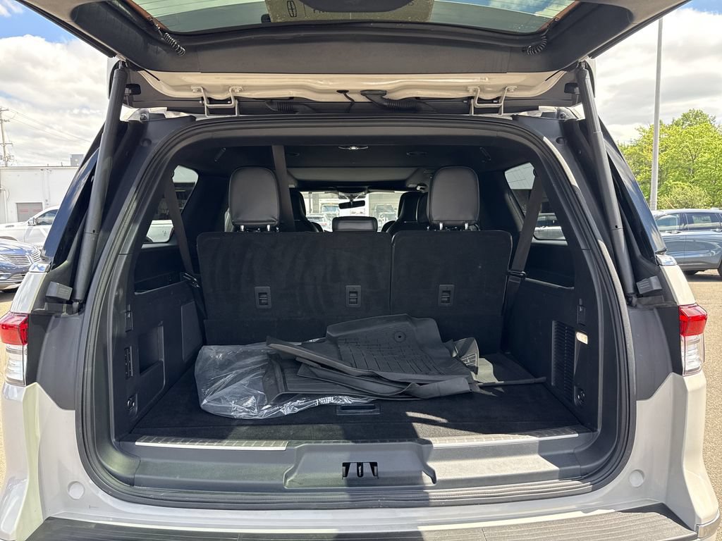 Certified 2023 Lincoln Navigator L Reserve AWD/4WD image 28