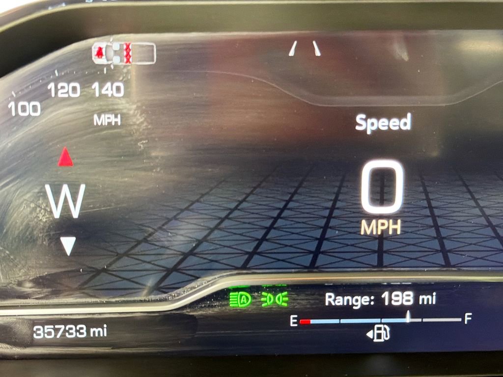 Used 2024 GMC Sierra 2500 SLE image 13