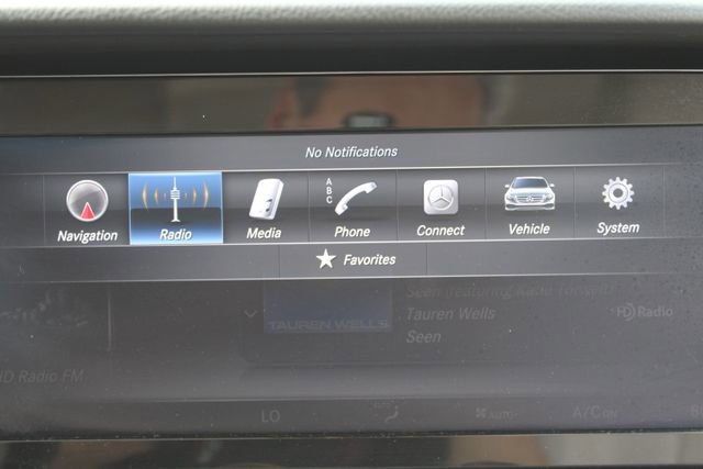 Used 2017 Mercedes-Benz E 300 image 28