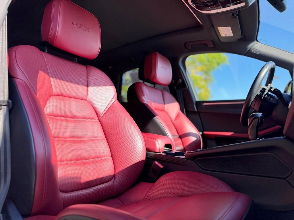Used 2022 Porsche Macan GTS w/ Premium Package Plus image 20