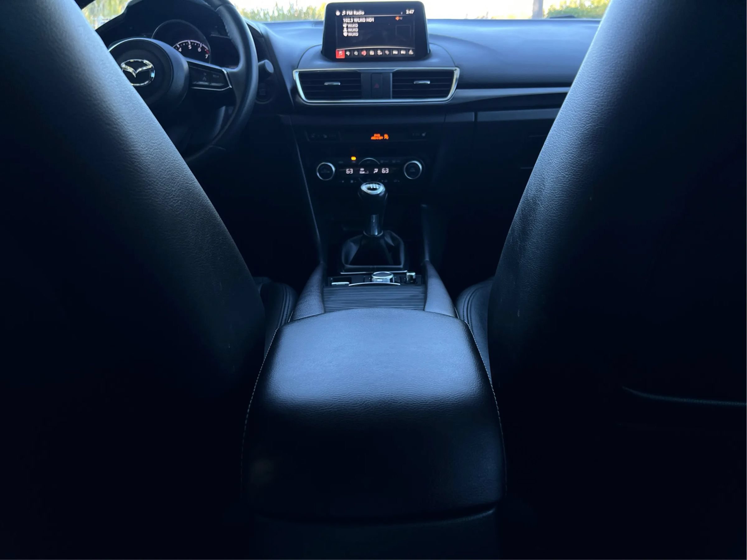 Used 2017 MAZDA MAZDA3 Grand Touring w/ Premium Equipment Package FWD image 46