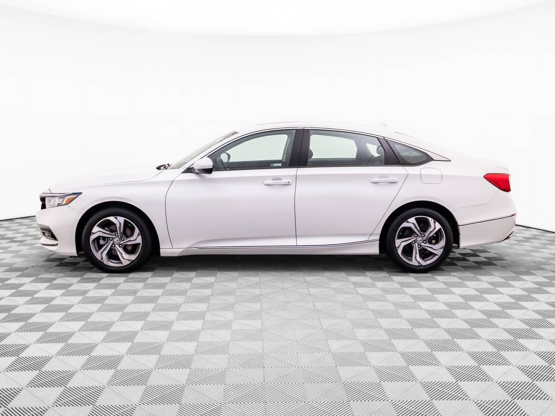 Used 2018 Honda Accord EX video 2