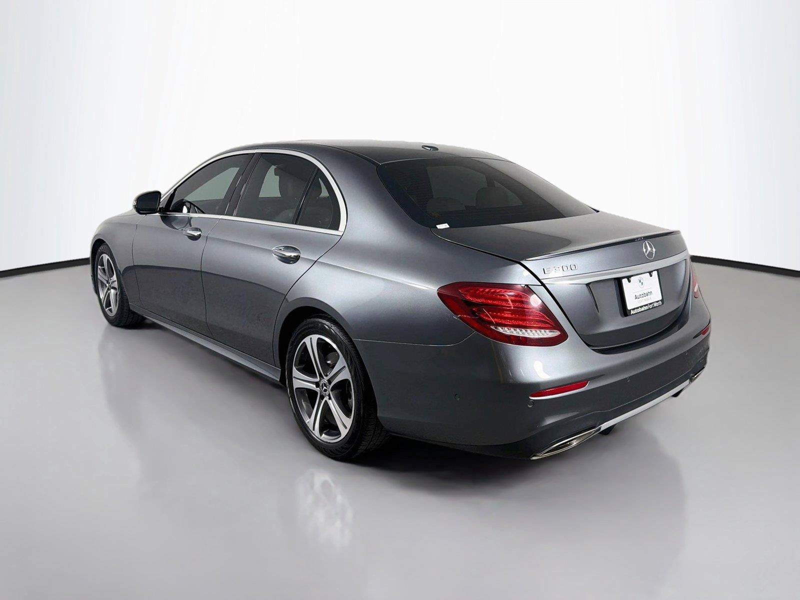 Used 2018 Mercedes-Benz E 300 image 7