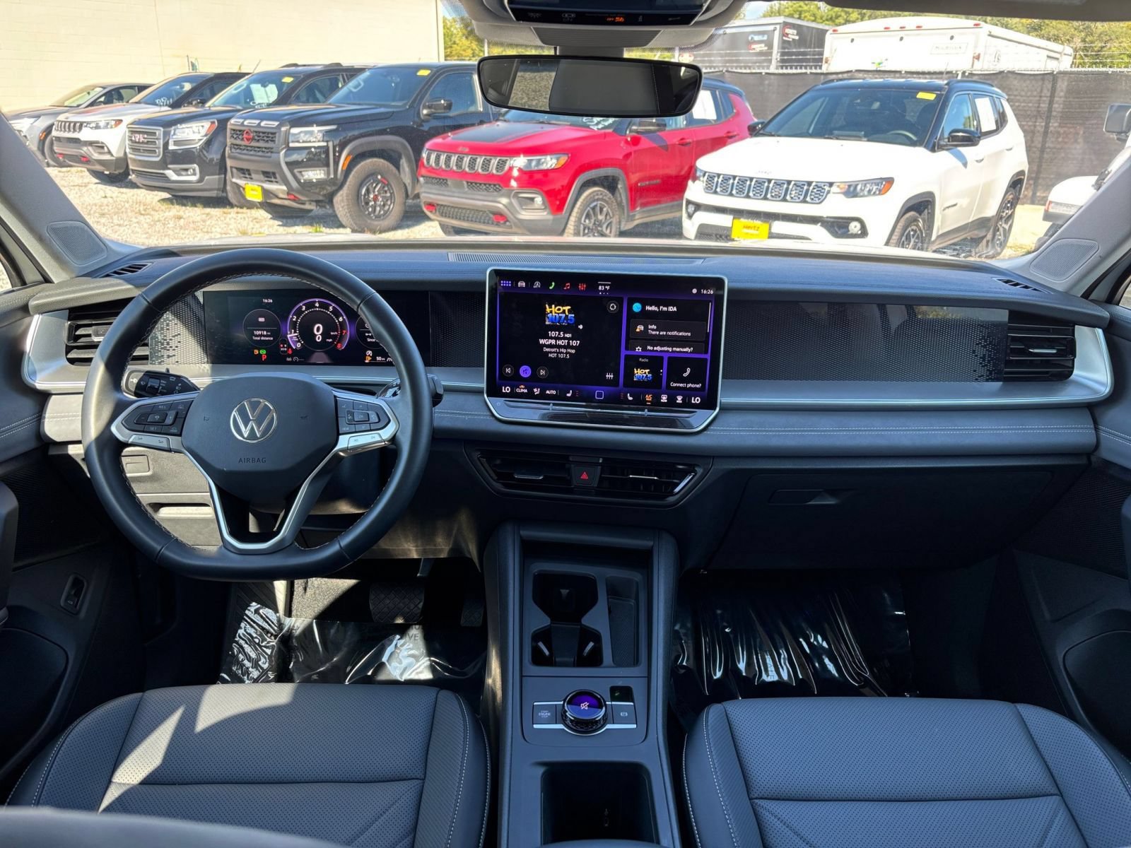 Used 2026 Volkswagen Tiguan SE AWD/4WD image 35