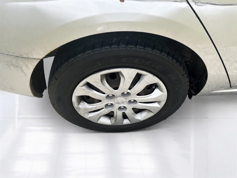Used 2010 Kia Forte EX FWD image 29
