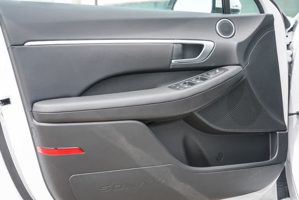 New 2026 Hyundai Sonata SEL FWD image 19