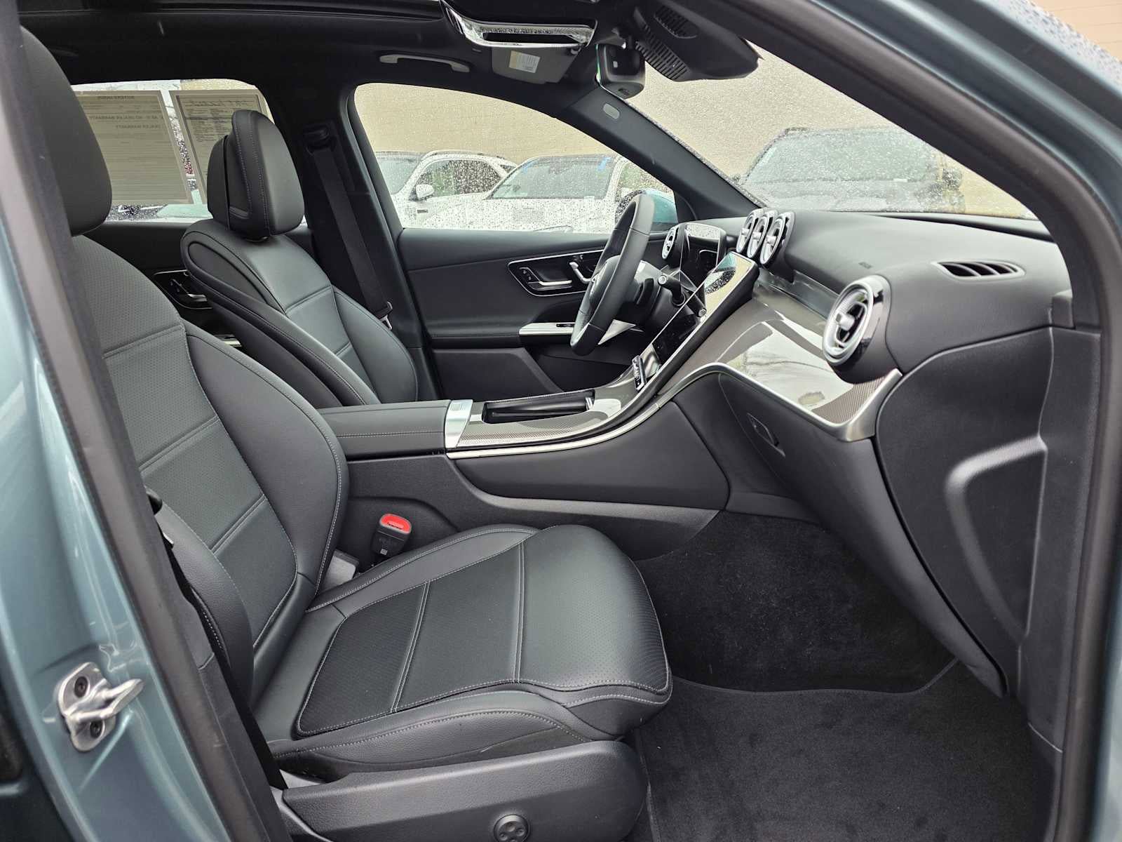 Used 2026 Mercedes-Benz GLC 300 4MATIC image 10