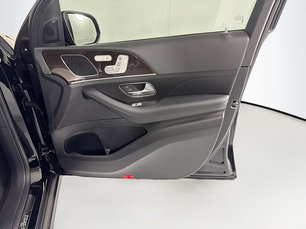 Certified 2025 Mercedes-Benz GLE 450e 4MATIC image 25
