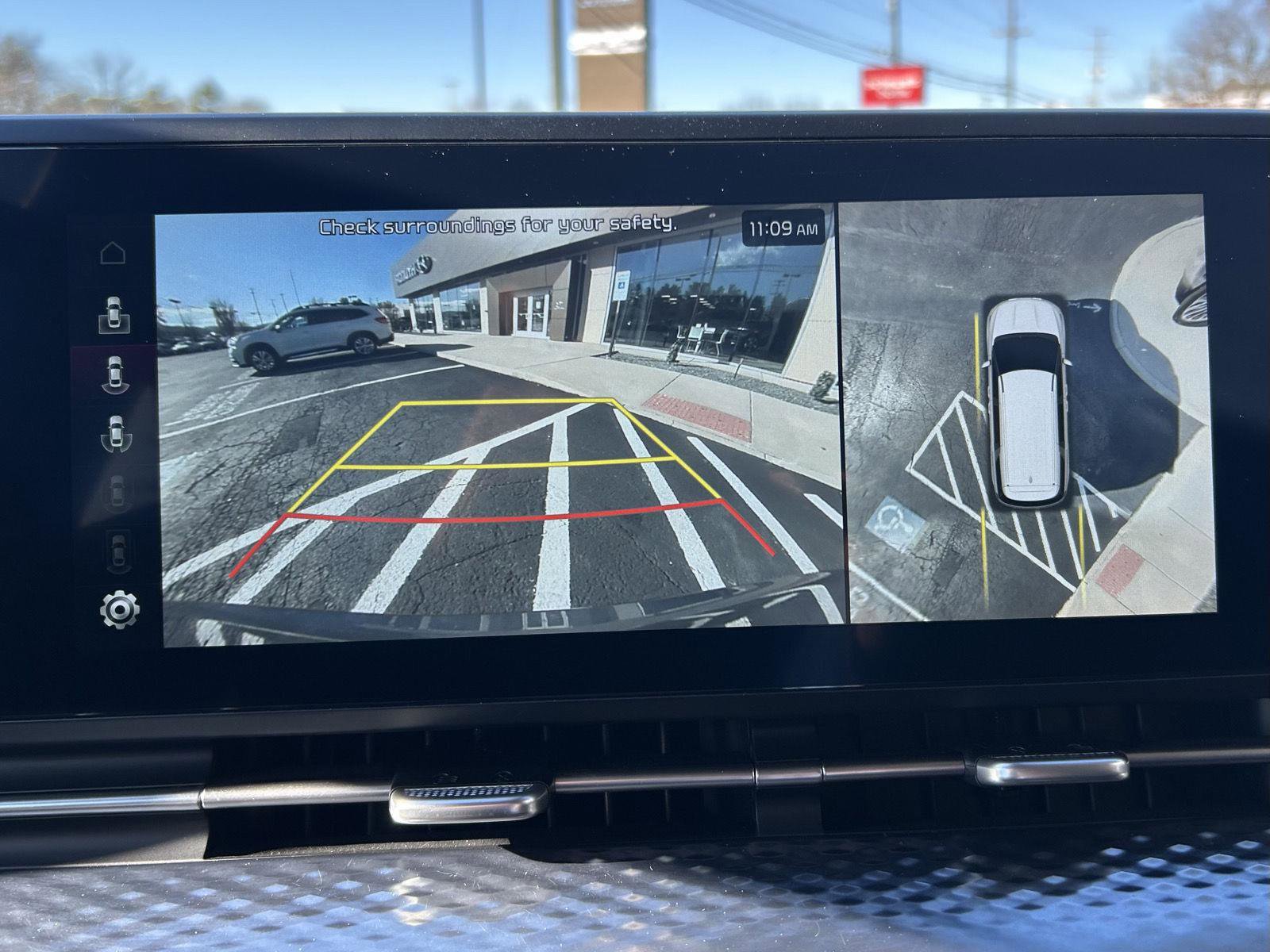 Used 2024 Kia Carnival SX Prestige image 22