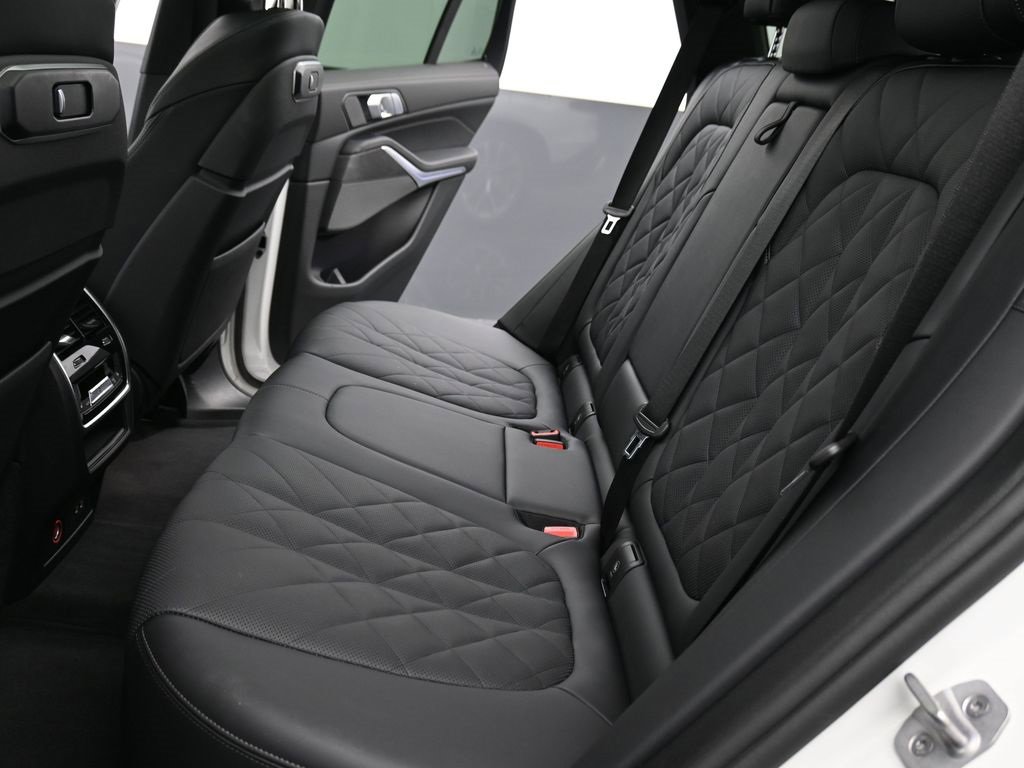 Used 2025 BMW X5 xDrive40i image 16
