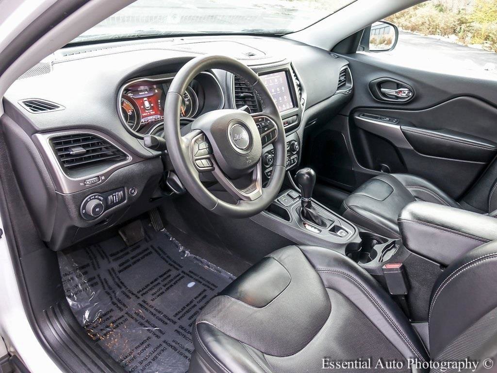 Used 2022 Jeep Cherokee Latitude Lux w/ Mopar Interior Package image 10