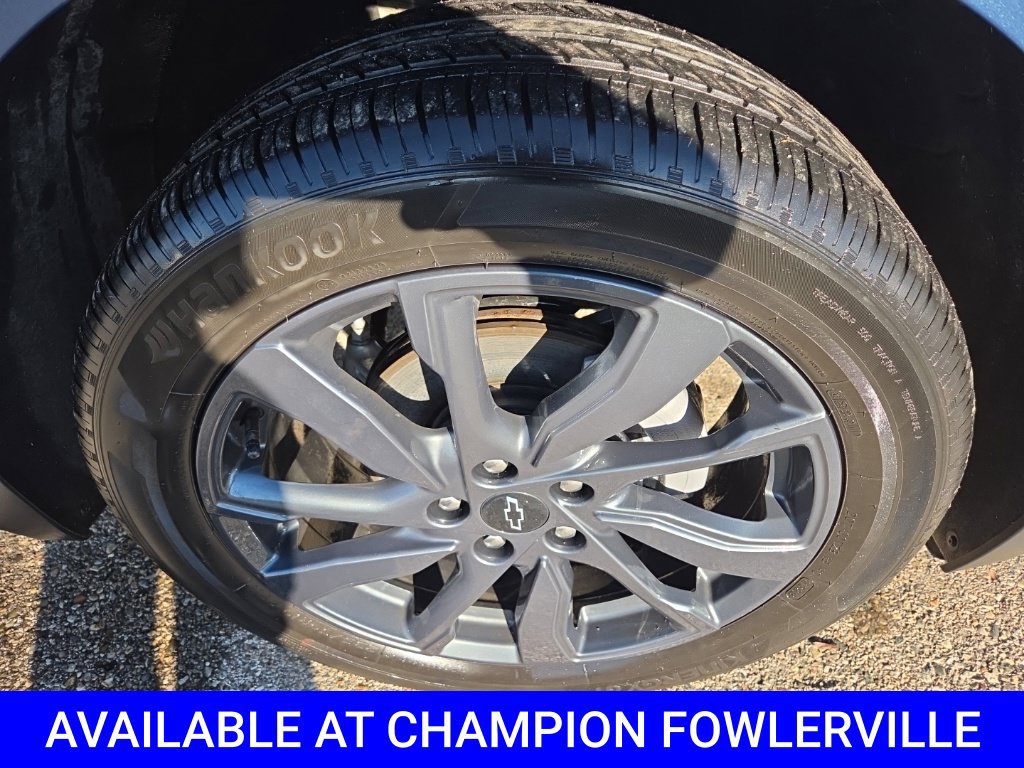 Used 2024 Chevrolet Equinox RS w/ LPO, Floor Liner Package AWD/4WD image 11