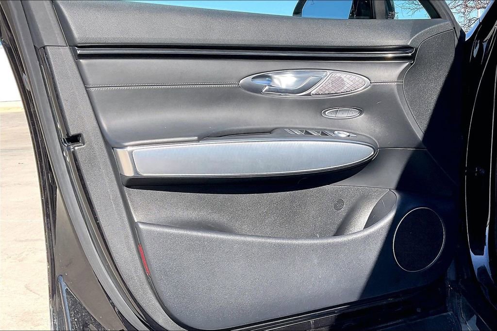 Used 2024 Genesis GV70 2.5T w/ Select Package image 21