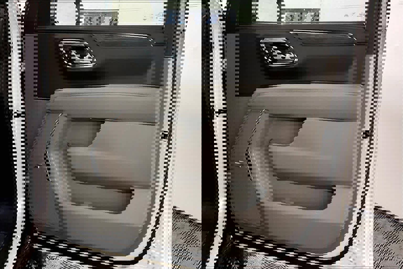 Certified 2022 GMC Yukon SLT w/ SLT Premium Package image 23