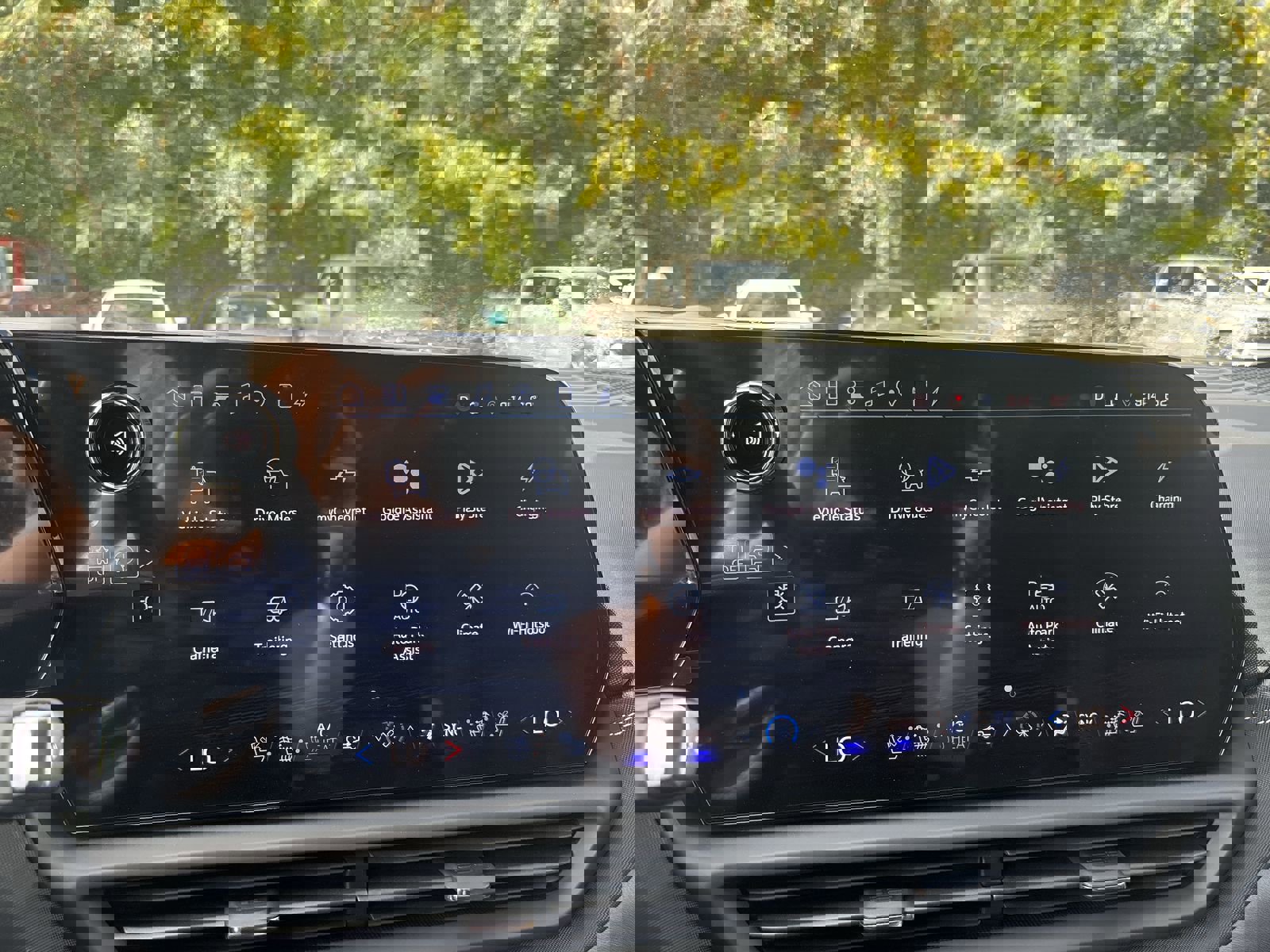 New 2026 Chevrolet Silverado EV LT w/ Premium Package image 19