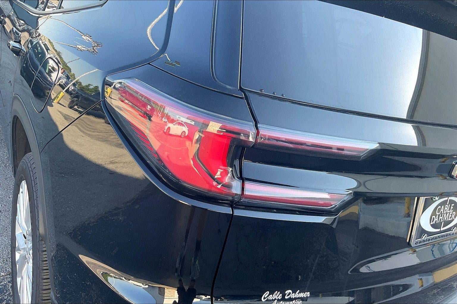 Used 2026 GMC Acadia Elevation w/ Elevation Premium Package FWD image 29