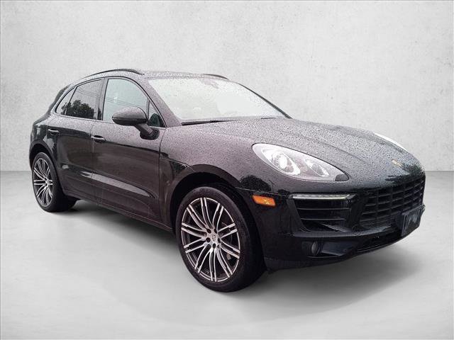 Used 2017 Porsche Macan AWD/4WD image 3