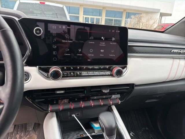 Used 2024 GMC Canyon AT4X image 12