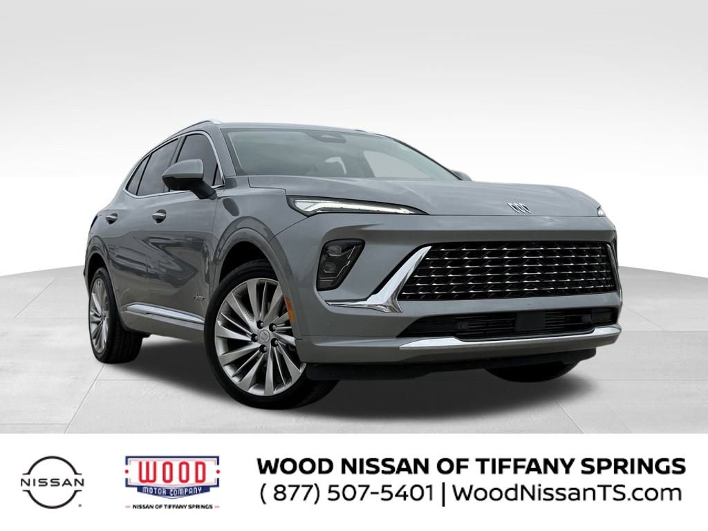 Used 2024 Buick Envision Avenir image 1