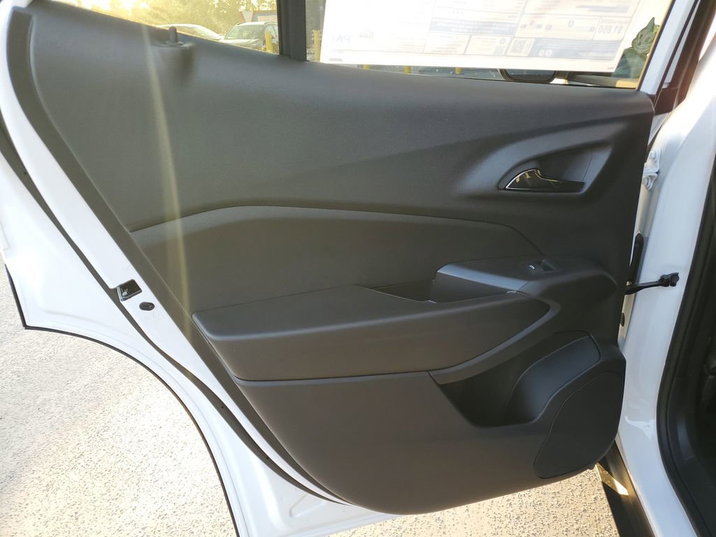 New 2026 Chevrolet Trax RS w/ Driver Confidence Package image 15
