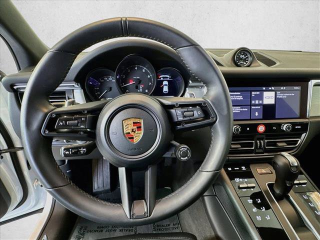 Certified 2026 Porsche Macan AWD/4WD image 14