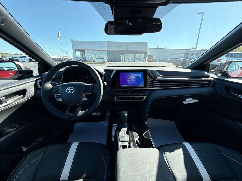 New 2026 Toyota Camry SE image 10