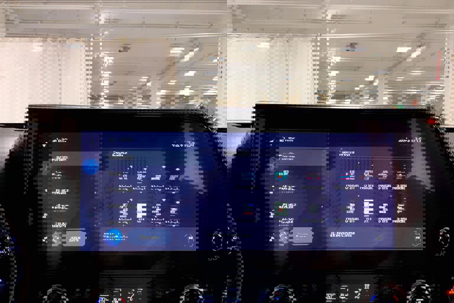 Used 2023 Toyota Highlander XSE AWD/4WD image 35