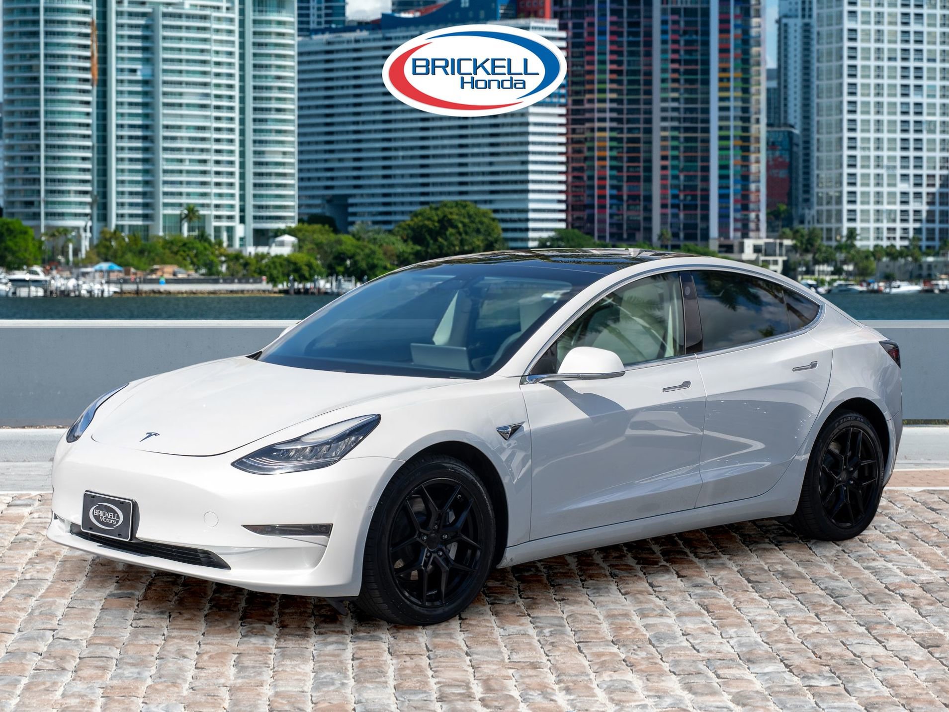 Used 2020 Tesla Model 3 Standard Range Plus image 1