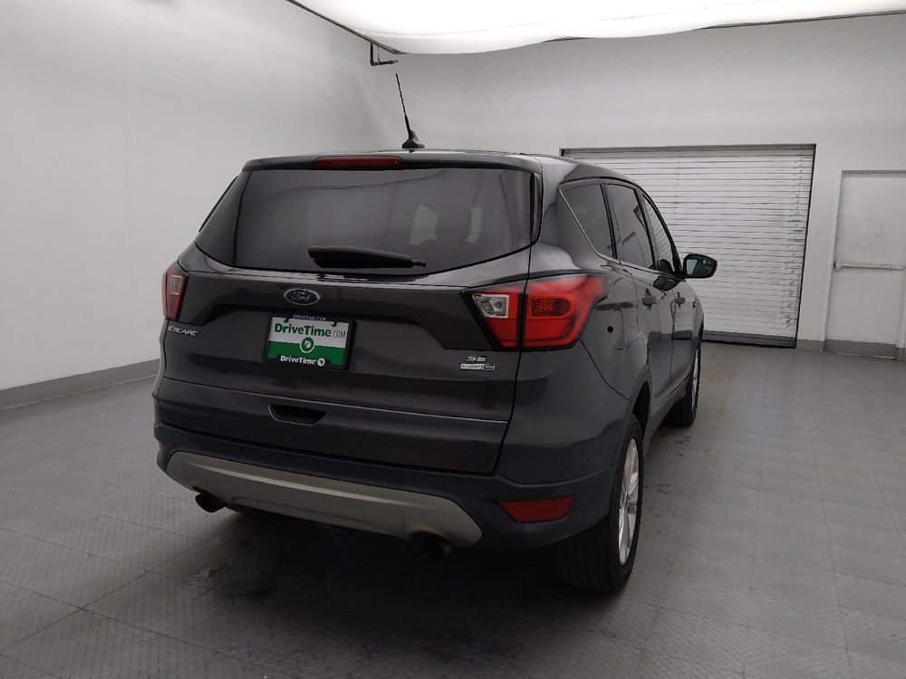 Used 2019 Ford Escape SE image 7