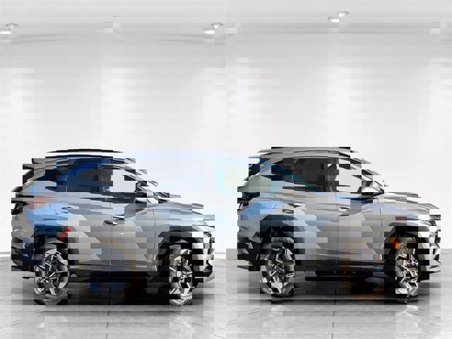 New 2025 Hyundai Tucson SEL image 2