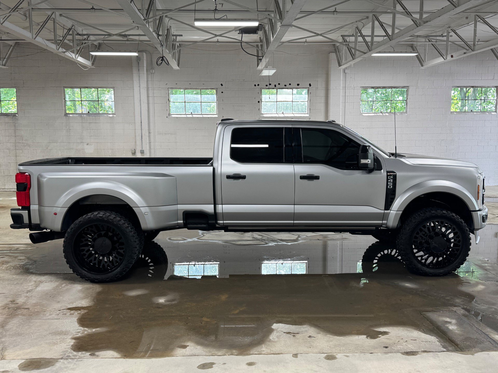 Used 2024 Ford F450 Platinum w/ Camper Package AWD/4WD image 56