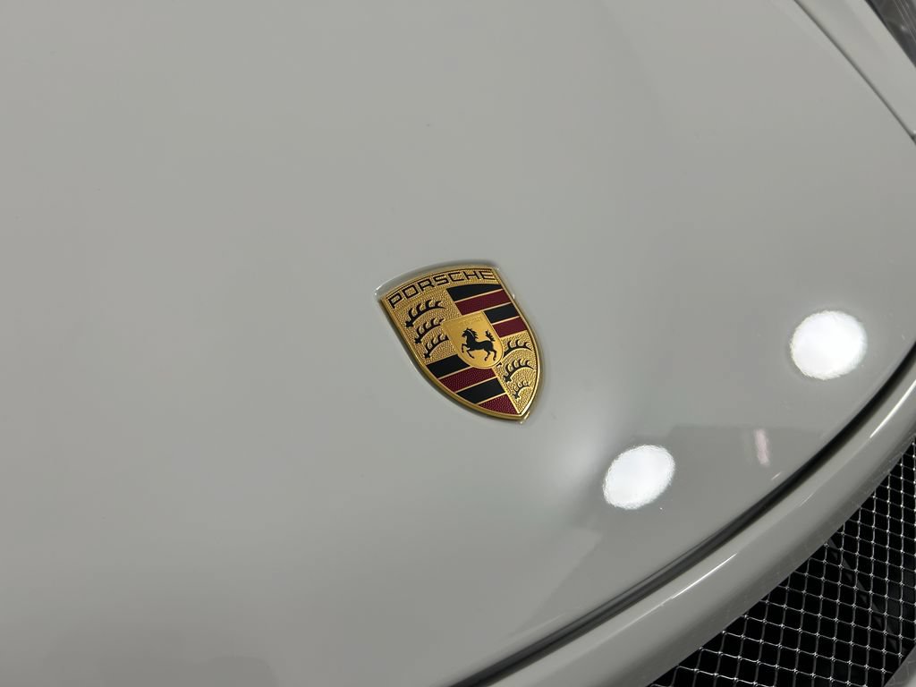 Certified 2016 Porsche Cayman GT4 RWD image 28