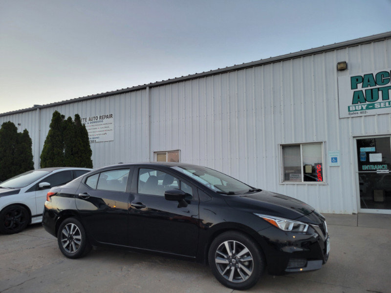 Used 2021 Nissan Versa SV FWD image 9