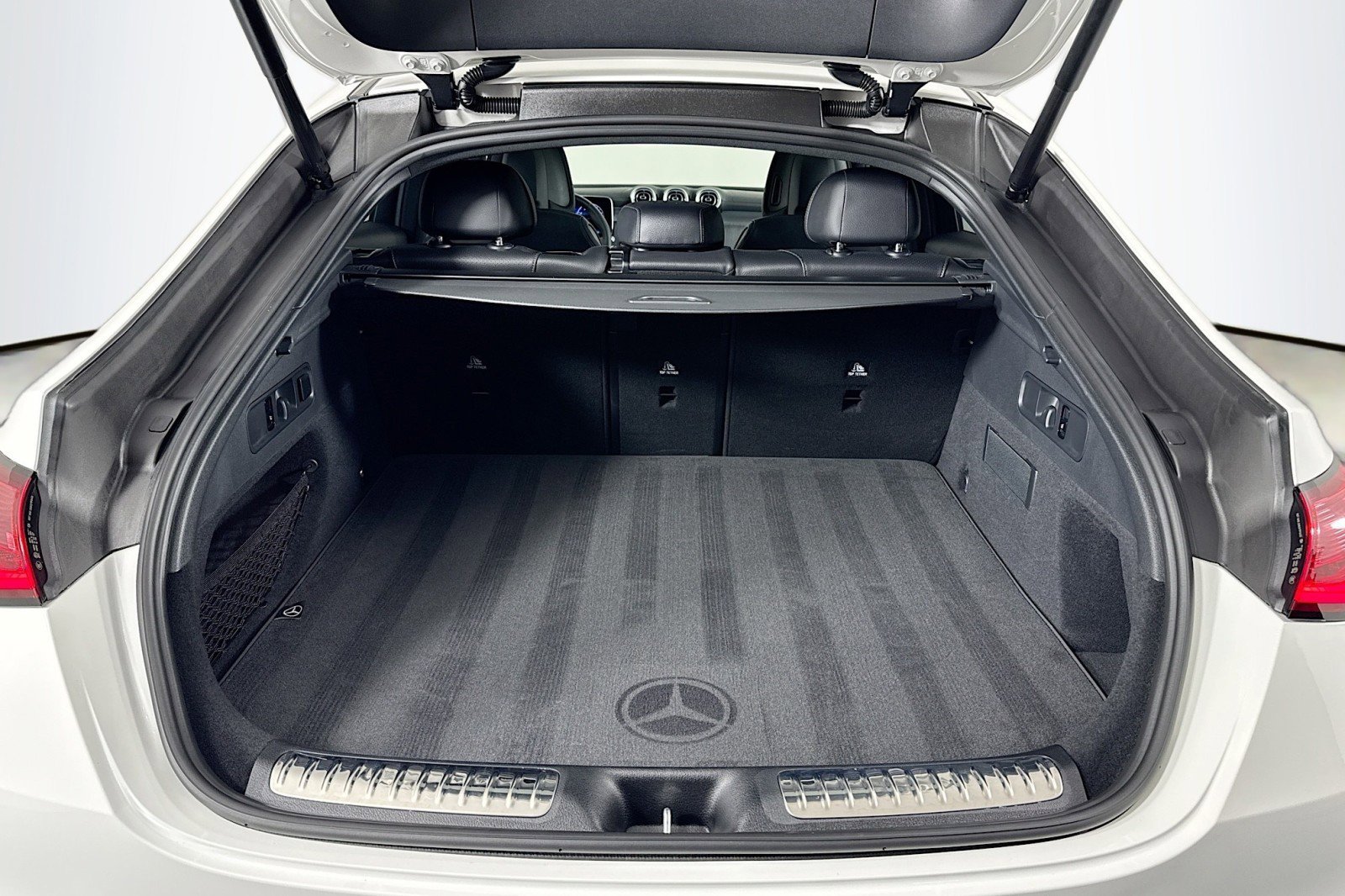 Certified 2025 Mercedes-Benz GLC 300 4MATIC image 23