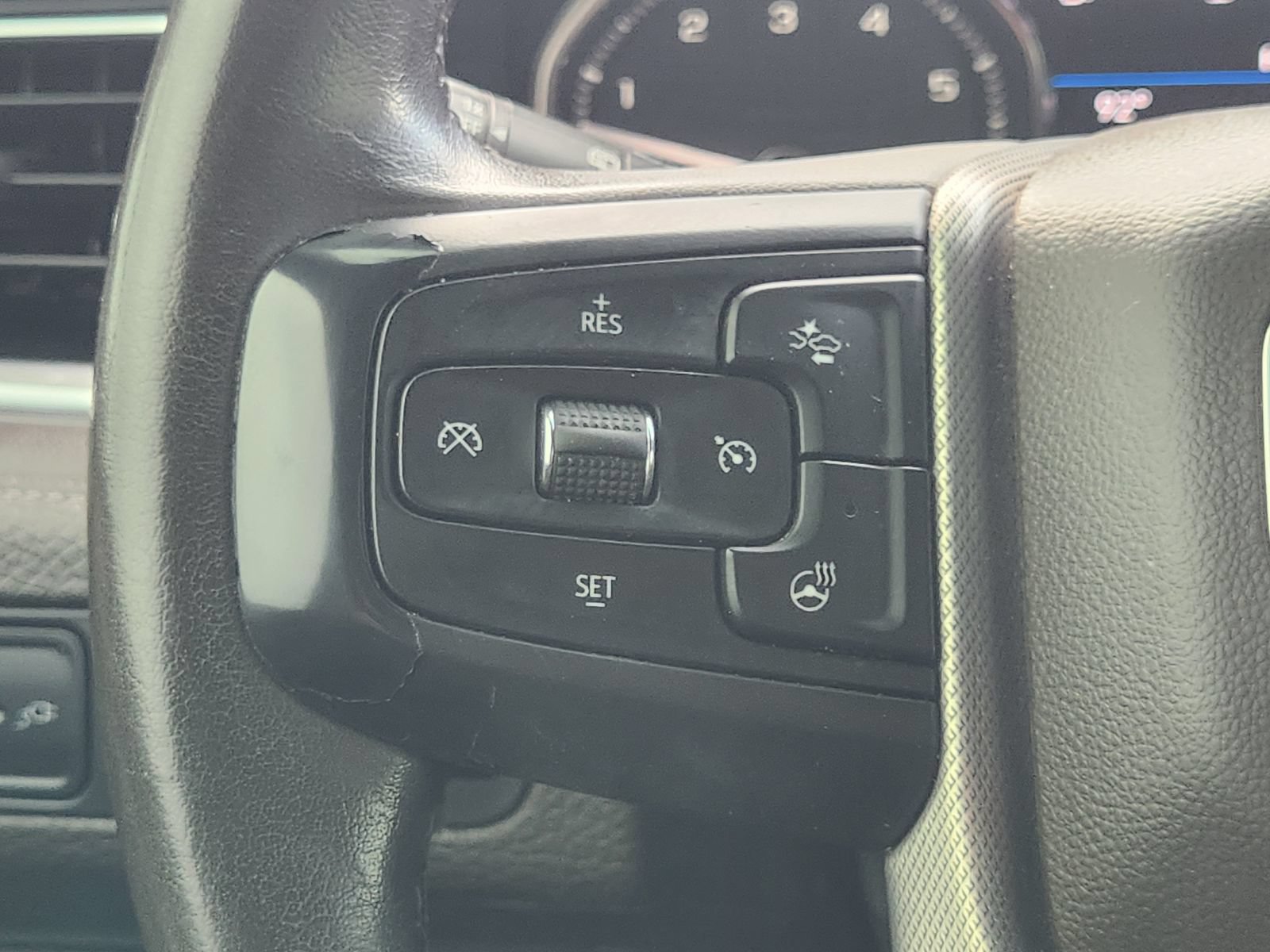 Used 2021 GMC Yukon Denali w/ Advanced Technology Package AWD/4WD image 29
