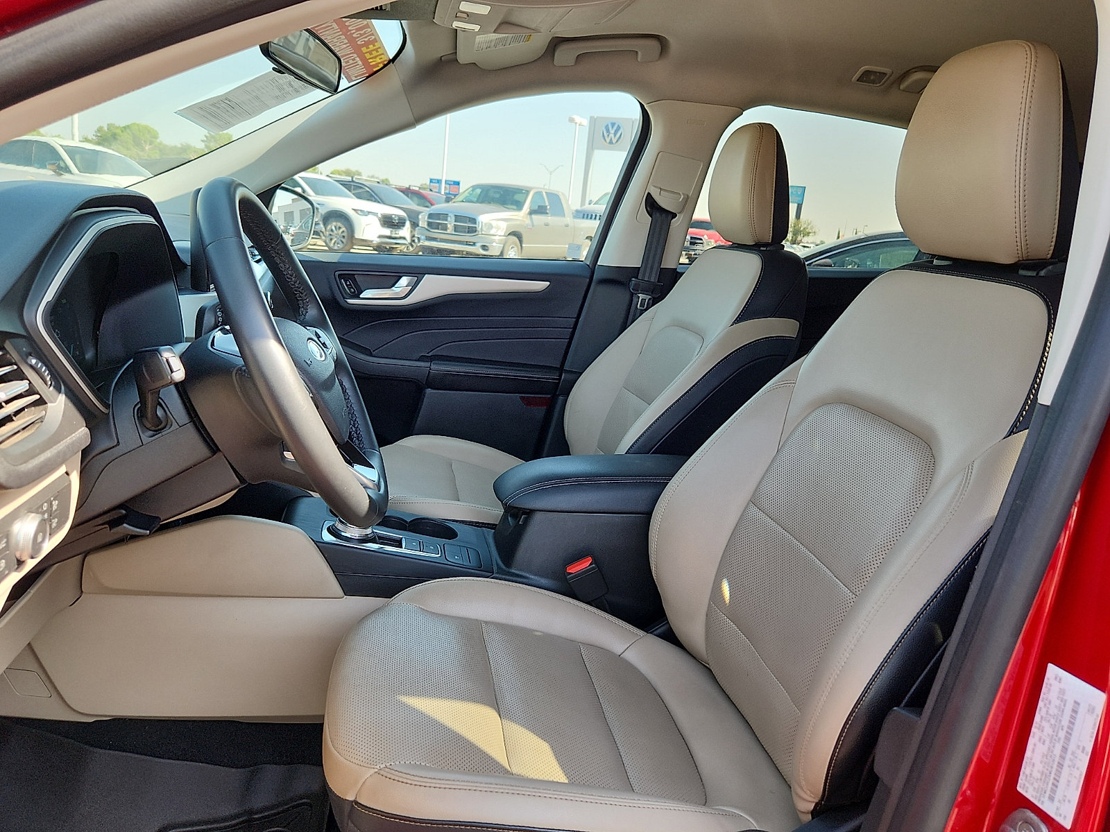Used 2021 Ford Escape SEL w/ Technology Package FWD image 12