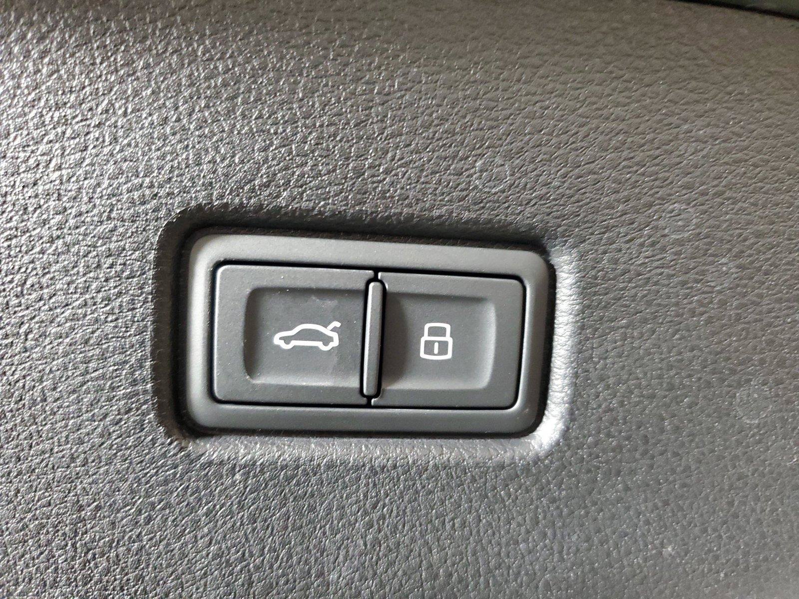 Used 2024 Audi Q5 2.0T Premium Plus AWD/4WD image 11
