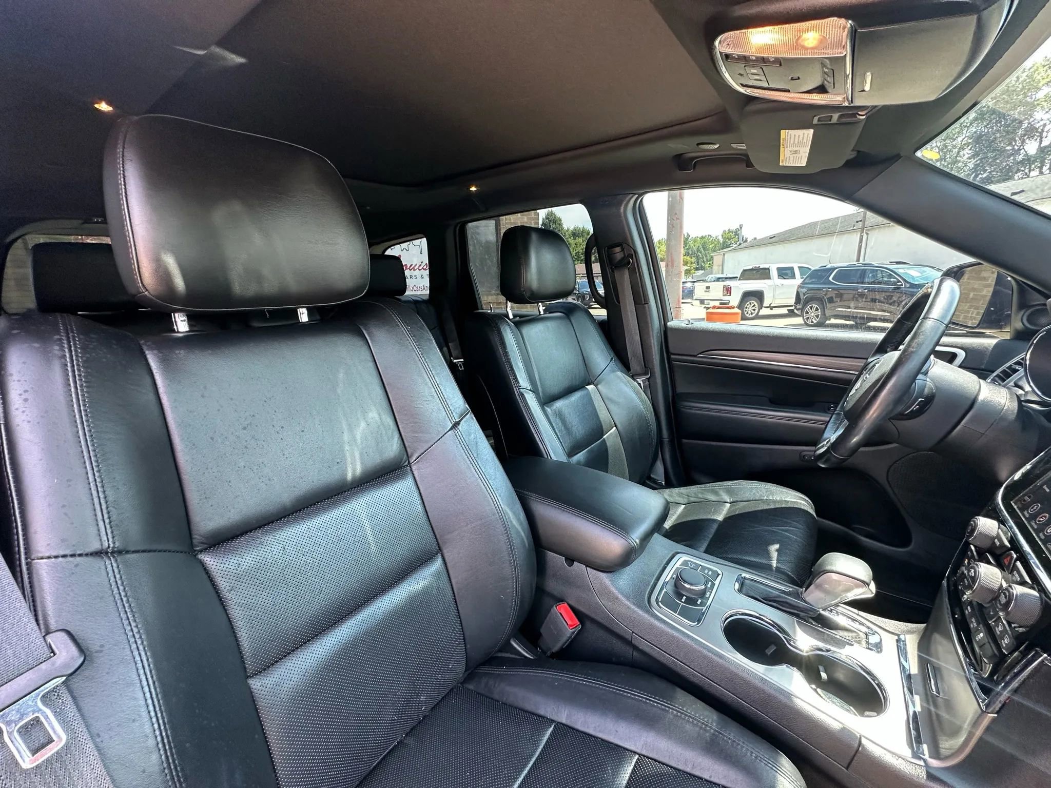Used 2019 Jeep Grand Cherokee Limited w/ Luxury Group II image 12