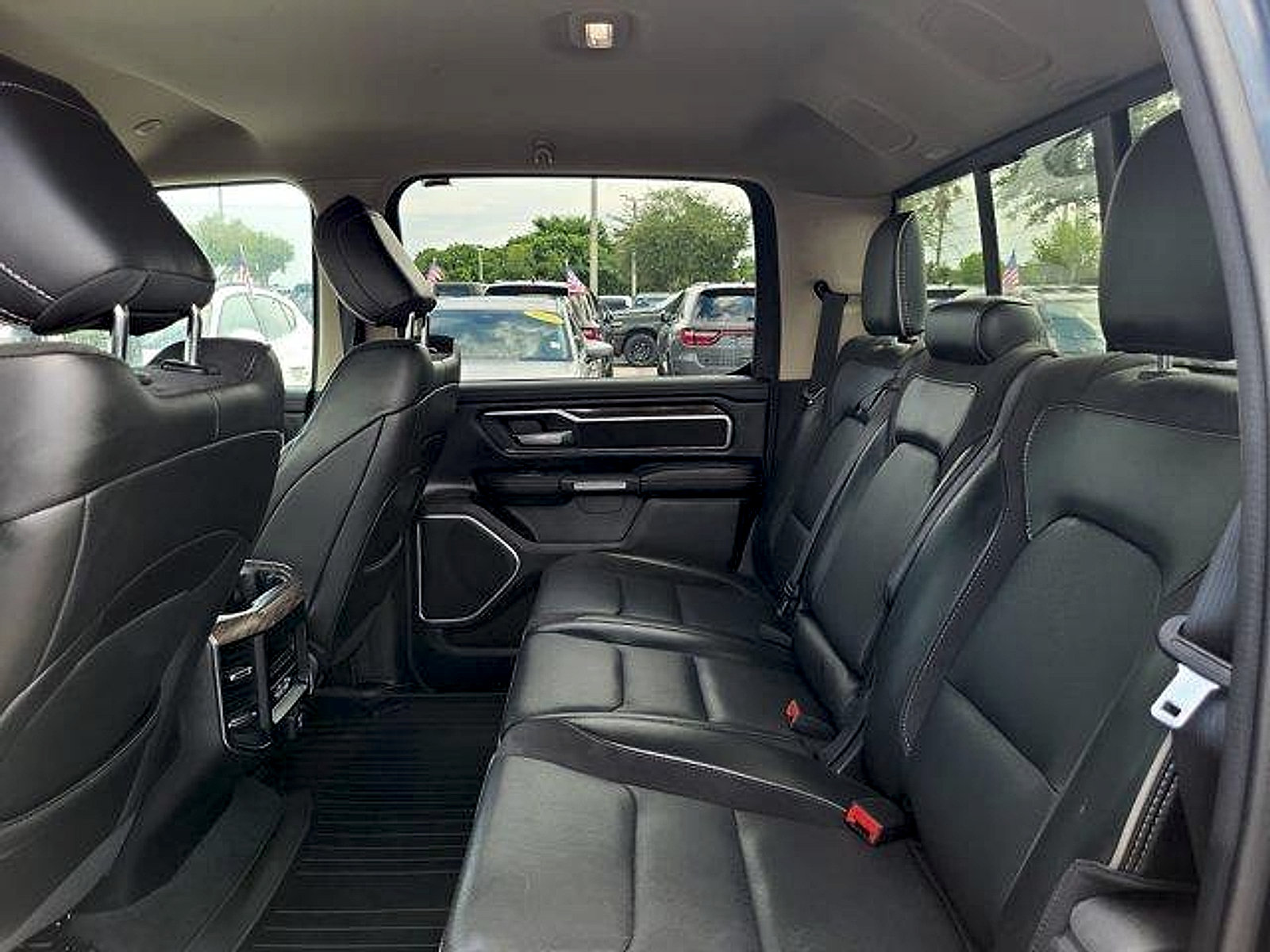 Used 2020 RAM 1500 Laramie AWD/4WD image 12