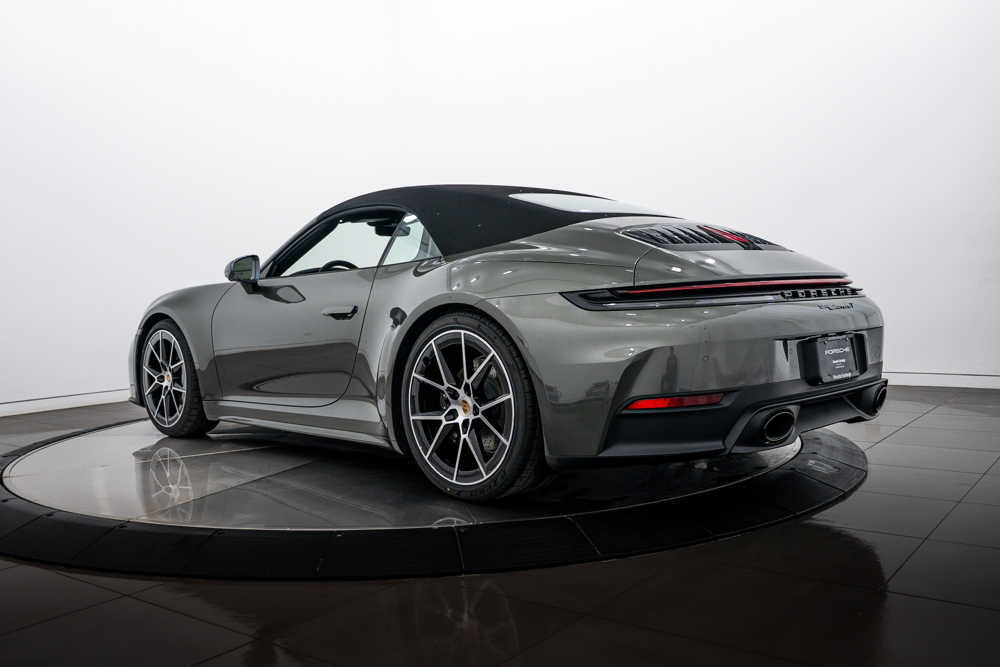 New 2026 Porsche 911 Carrera T image 21